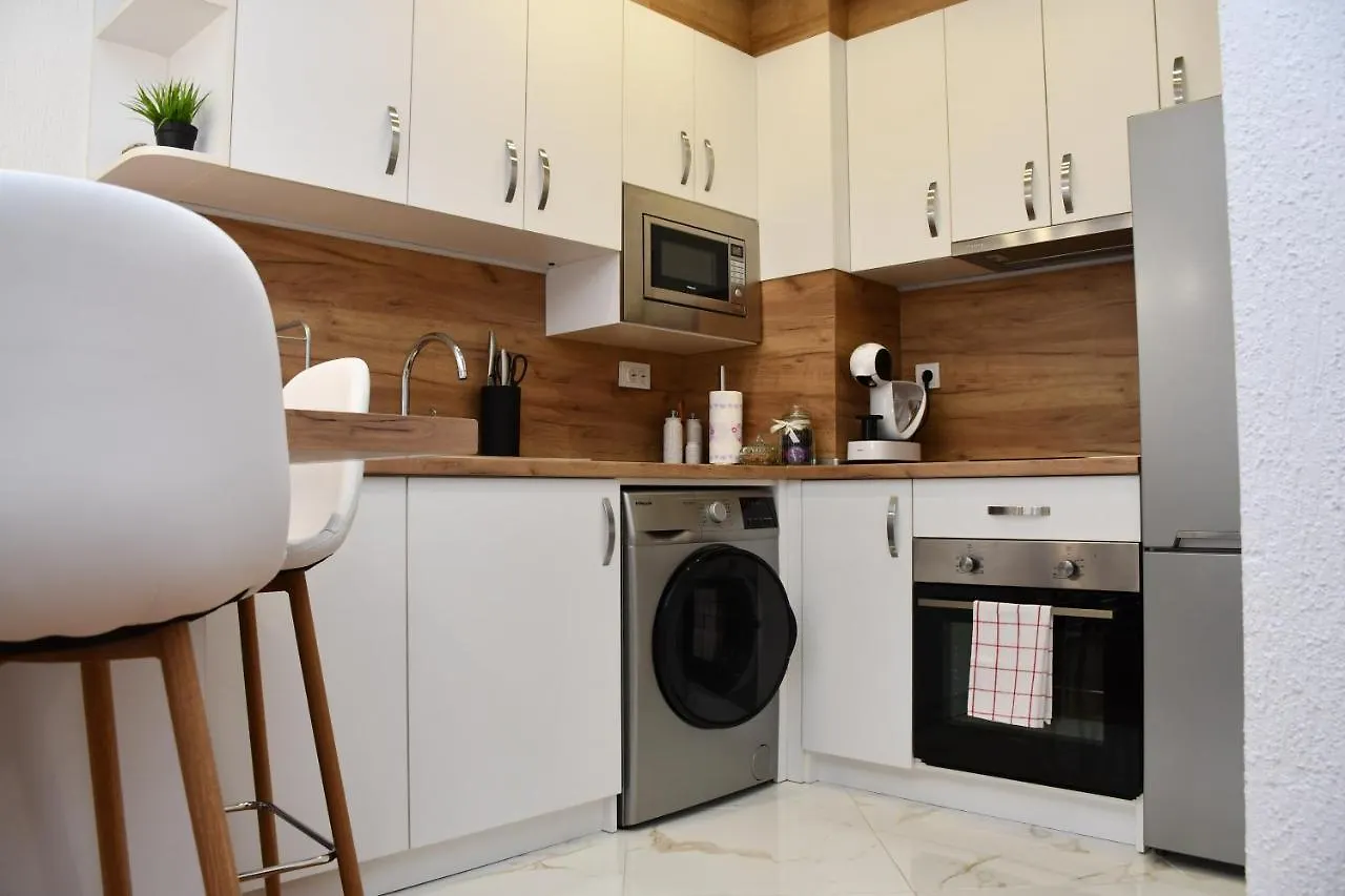 Comfort 37 - Luxury Ski Apartment Near The Gondola Банско