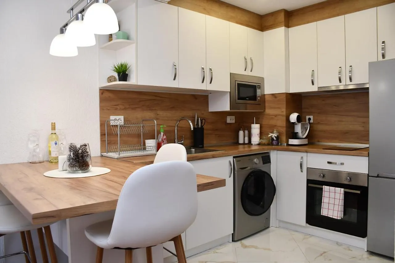Comfort 37 - Luxury Ski Apartment Near The Gondola Банско 0*,